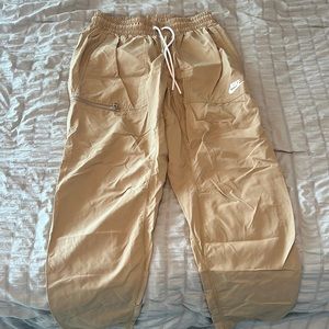 Nike windbreaker cargo